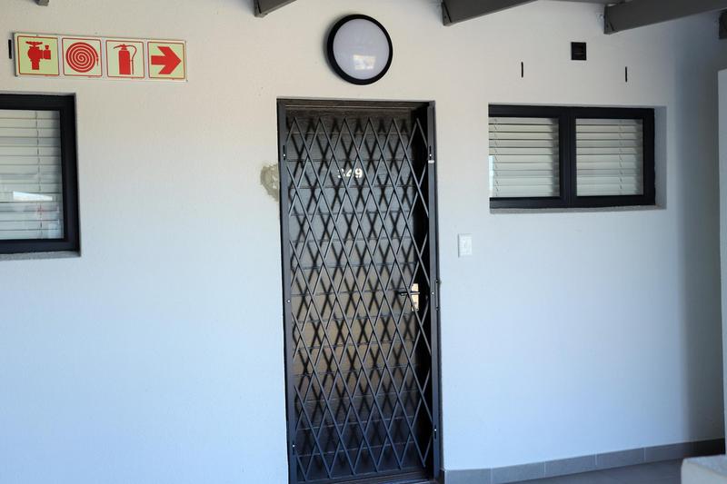2 Bedroom Property for Sale in Buhrein Western Cape